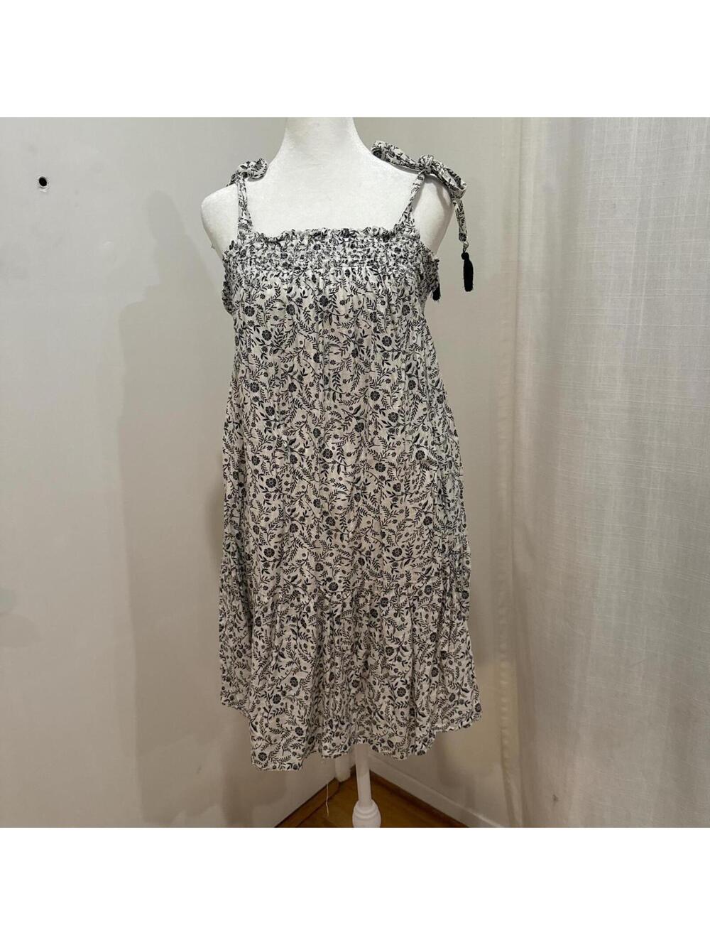 Old Navy Sleeveless Smocked Floral Mini Swing Dress - Small